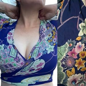 Renee Deshy Floral wrap rayon blouse crop length royal blue